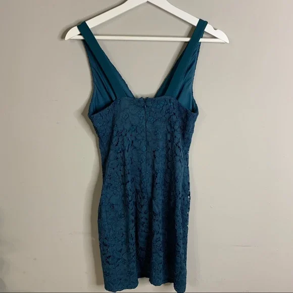 Topshop Dark Green Lace Dress - Picture 4 of 10